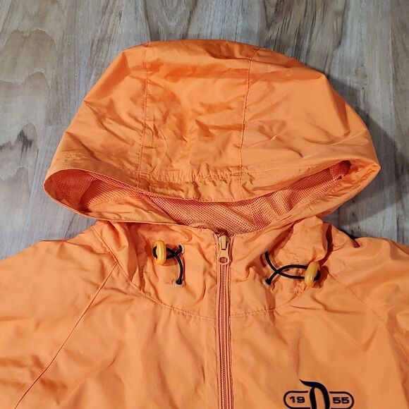 🔹️NWT Disneyland 1955 Orange & Gray Lightweight Hooded Windbreaker Small - Picture 6 of 12